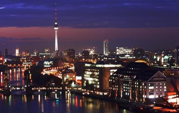 berlin-by-night